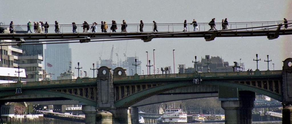 (Wobbly) Millennium Bridge and Southwark Bridge